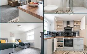 Sutton Contractor Accommodation - Warrington, St Helens